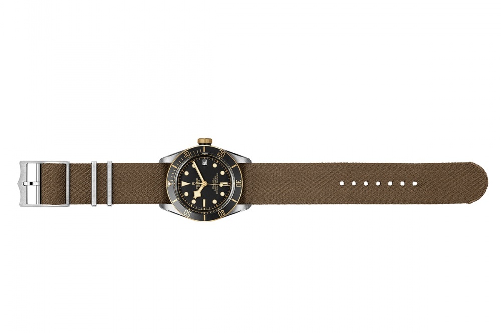 Tudor Heritage Black Bay in steel and gold